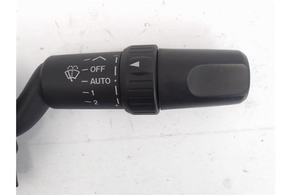 Recambio de mando limpiaparabrisas para mazda 3 sedán (bk) 1.6 di turbo referencia OEM IAM 17D682  