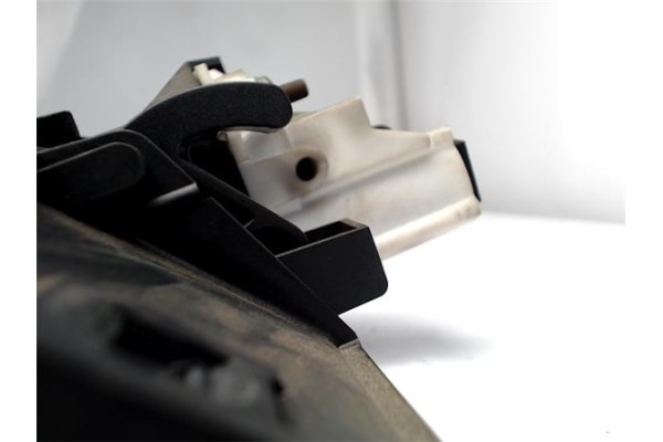 Recambio de maneta exterior porton para peugeot 206 1.4 i referencia OEM IAM 8726Q0  