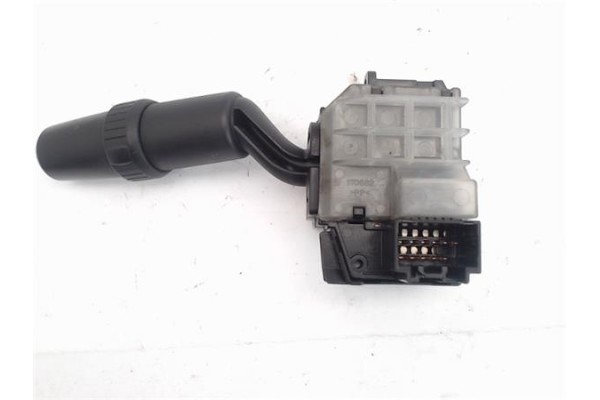 Recambio de mando limpiaparabrisas para mazda 3 sedán (bk) 1.6 di turbo referencia OEM IAM 17D682  