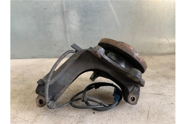 Recambio de mangueta delantero izquierda para citroen c3 1.4 attraction referencia OEM IAM 364690  