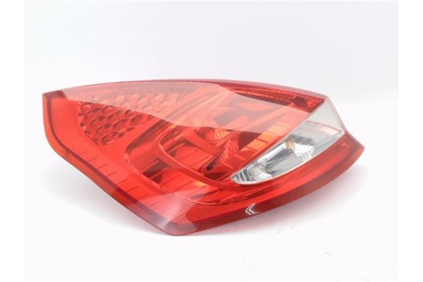 Recambio de piloto trasero izquierdo para ford fiesta vi 1.6 tdci referencia OEM IAM 8A6113405A  
