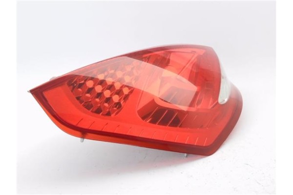 Recambio de piloto trasero izquierdo para ford fiesta vi 1.6 tdci referencia OEM IAM 8A6113405A  