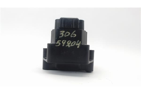 Recambio de delco para peugeot 306 (7b, n3, n5) 1.4 sl referencia OEM IAM 2525040A  