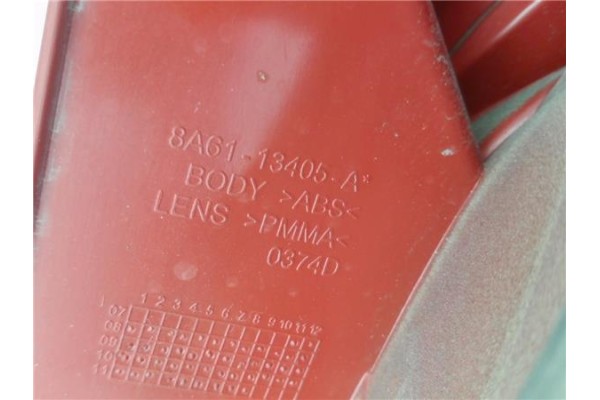 Recambio de piloto trasero izquierdo para ford fiesta vi 1.6 tdci referencia OEM IAM 8A6113405A  