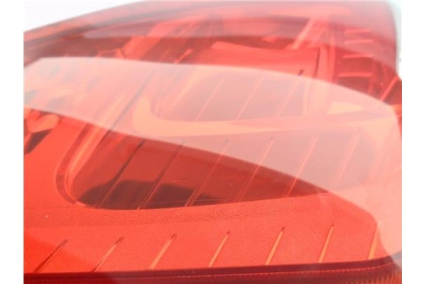 Recambio de piloto trasero izquierdo para ford fiesta vi 1.6 tdci referencia OEM IAM 8A6113405A  