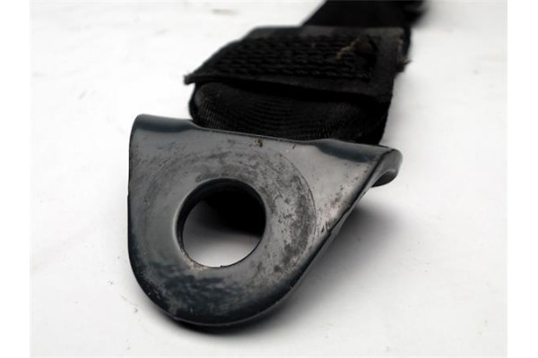 Recambio de anclaje cinturon trasero derecho para peugeot 206 1.4 i referencia OEM IAM 4251092  