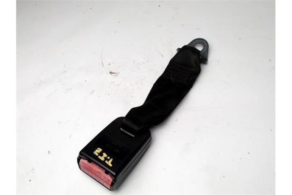 Recambio de anclaje cinturon trasero izquierdo para peugeot 206 1.4 i referencia OEM IAM 4251092  