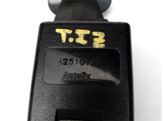 Recambio de anclaje cinturon trasero izquierdo para peugeot 206 1.4 i referencia OEM IAM 4251092  