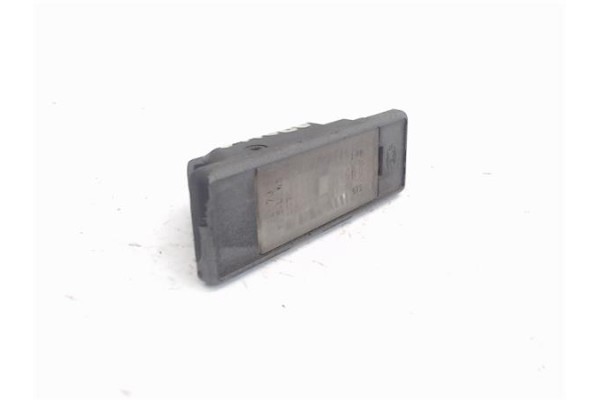 Recambio de piloto matricula trasero derecho para citroen c4 berlina 1.4 16v referencia OEM IAM   
