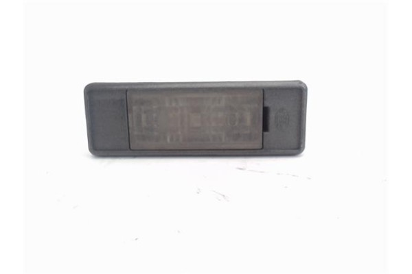 Recambio de piloto matricula trasero izquierdo para citroen c4 berlina 1.4 16v referencia OEM IAM   