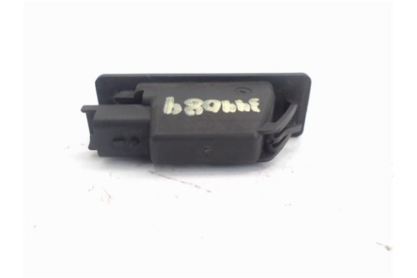Recambio de piloto matricula trasero izquierdo para citroen c4 berlina 1.4 16v referencia OEM IAM   