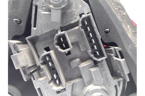 Recambio de piloto trasero izquierdo para seat leon (1m1) 1.9 tdi referencia OEM IAM 1M6945257  