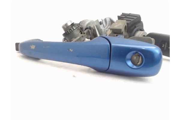 Recambio de llave para mazda 3 sedán (bk) 1.6 di turbo referencia OEM IAM 3M513F880AC  