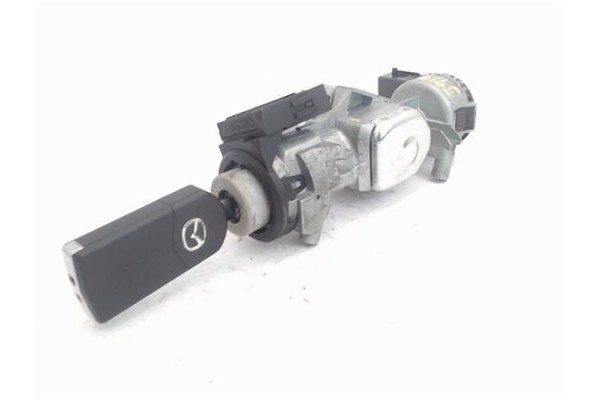 Recambio de llave para mazda 3 sedán (bk) 1.6 di turbo referencia OEM IAM 3M513F880AC  