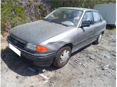 opel astra f berlina del año 1992