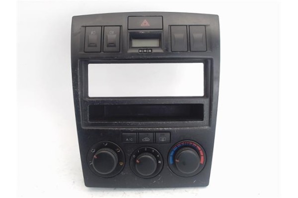 Recambio de embellecedor consola central para hyundai coupe (rd) 1.6 fx referencia OEM IAM 8474322c400  