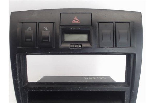 Recambio de embellecedor consola central para hyundai coupe (rd) 1.6 fx referencia OEM IAM 8474322c400  
