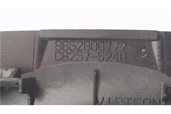 Recambio de pomo palanca cambio para citroen c4 coupe 1.6 vtr plus referencia OEM IAM 9652806777  