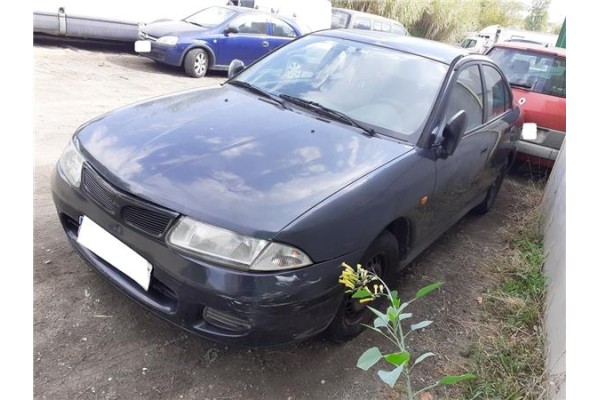 mitsubishi carisma berlina 5 (da0) del año 1997