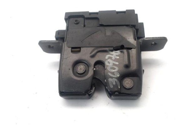 Recambio de cerradura porton para renault twingo (cn0_) 1.5 dci (cn0e) referencia OEM IAM 8200747429  