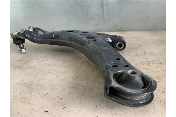Recambio de brazo inferior delantero izquierdo para toyota c-hr (x10) 2.0 hibrido referencia OEM IAM 48780F4010 ADBP860158 48760