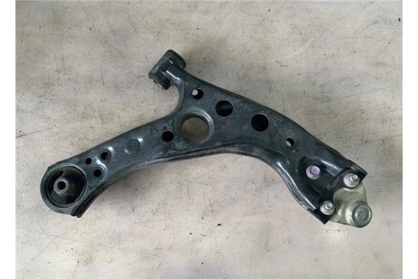 Recambio de brazo inferior delantero izquierdo para toyota c-hr (x10) 2.0 hibrido referencia OEM IAM 48780F4010 ADBP860158 48760