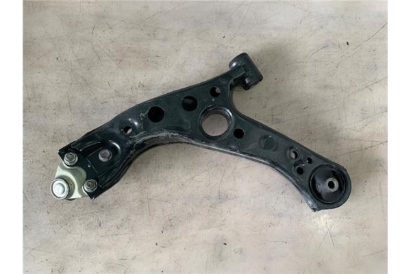 Recambio de brazo inferior delantero derecho para toyota c-hr (x10) 2.0 hibrido referencia OEM IAM 4806810130 BCA7785 4333009631 Recambio de brazo inferior delantero derecho para toyota c-hr (x10) 2.0 hibrido referencia OEM IAM 4806810130 BCA7785 4333009631