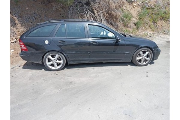 mercedes-benz clase c (bm 203) familiar del año 2005