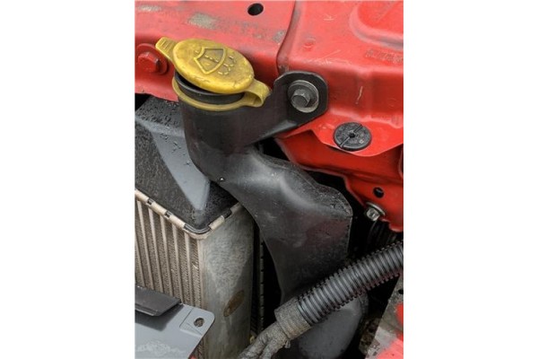 Recambio de deposito limpiaparabrisas para opel astra h gtc 1.7 cdti referencia OEM IAM 13118158  