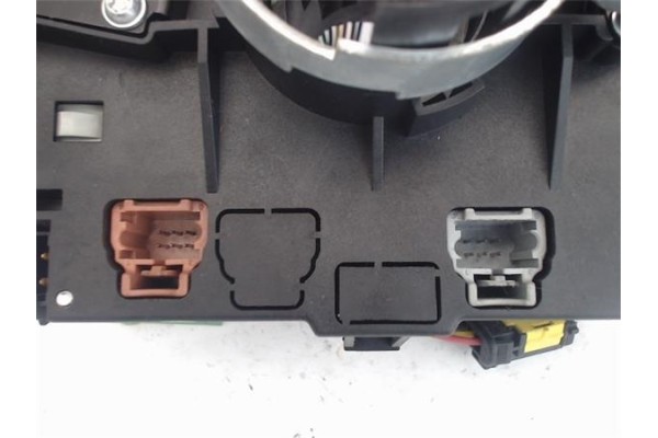 Recambio de mando intermitencia para citroen c3 1.4 hdi referencia OEM IAM 96576781xt  