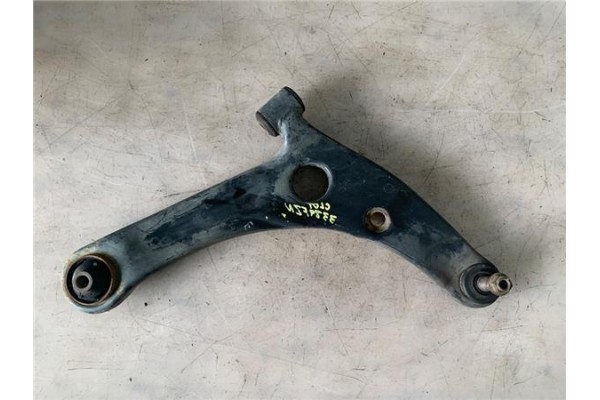 Recambio de brazo inferior delantero derecho para mitsubishi colt cz3 berl. 5 (z30a) 1.1 inform (d) referencia OEM IAM 4013A150 