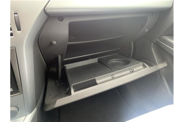 Recambio de guantera salpicadero para opel astra h gtc 1.7 cdti referencia OEM IAM 13149016  