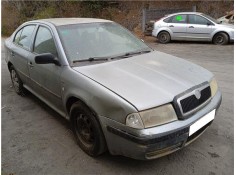 skoda octavia berlina (1u2) del año 2002