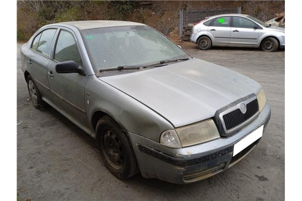 skoda octavia berlina (1u2) del año 2002