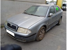 skoda octavia berlina (1u2) del año 2002