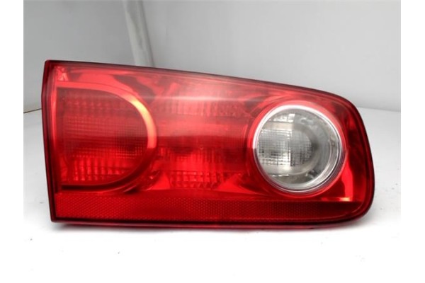 Recambio de piloto porton trasero izquierdo para renault laguna ii (bg0) 1.9 dci (bg1a, bg1w) referencia OEM IAM 8200262110 B74P