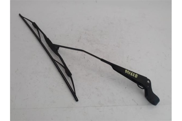 Recambio de brazo limpiaparabrisas trasero para nissan almera (n15) 1.6 referencia OEM IAM 287810N000  