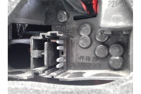 Recambio de piloto trasero derecho para renault laguna ii (bg0) 1.9 dci (bg1a, bg1w) referencia OEM IAM 8200262668 B74PH2 
