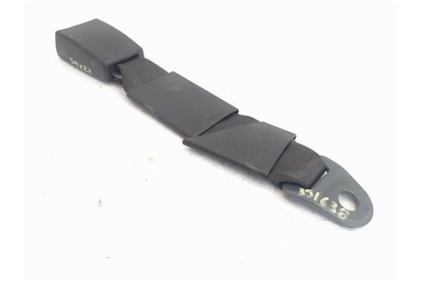 Recambio de anclaje cinturon trasero derecho para citroen c3 1.4 hdi referencia OEM IAM 33015511  
