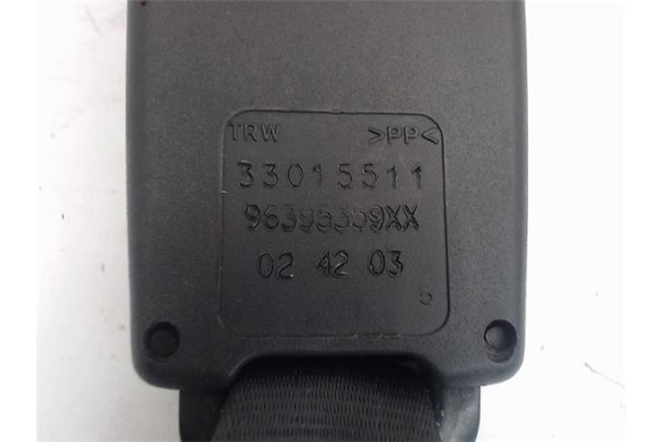 Recambio de anclaje cinturon trasero derecho para citroen c3 1.4 hdi referencia OEM IAM 33015511  