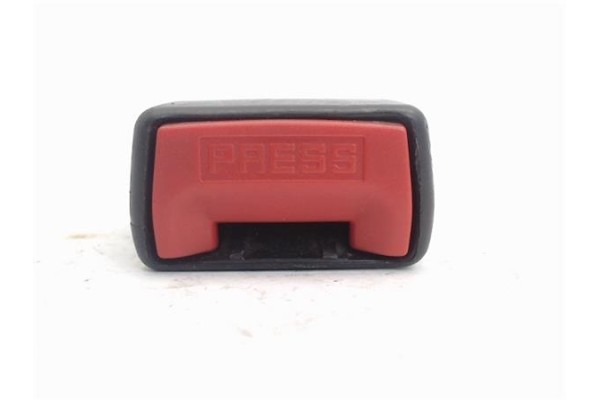 Recambio de anclaje cinturon trasero central para citroen c3 1.4 hdi referencia OEM IAM 33015510 9640832177 