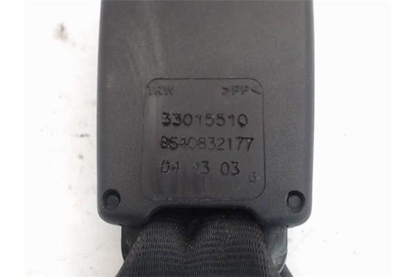 Recambio de anclaje cinturon trasero central para citroen c3 1.4 hdi referencia OEM IAM 33015510 9640832177 