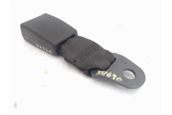 Recambio de anclaje cinturon trasero izquierdo para citroen c3 1.4 hdi referencia OEM IAM 33015510  