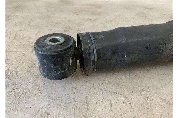 Recambio de amortiguador trasero izquierdo para renault trafic ii furgón (fl) 2.5 dci 145 (fl0j) referencia OEM IAM 8200600877 8