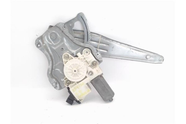 Recambio de mecanismo elevalunas trasero derecho para toyota corolla (e12) 1.6 vvt-i referencia OEM IAM  0130822031 
