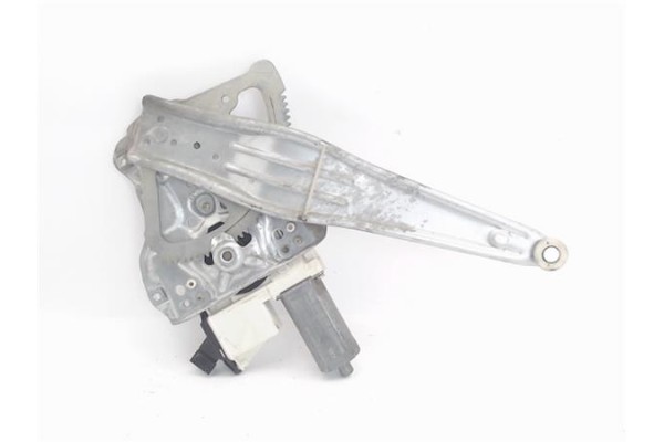 Recambio de mecanismo elevalunas trasero izquierdo para toyota corolla (e12) 1.6 vvt-i referencia OEM IAM  0130822032 