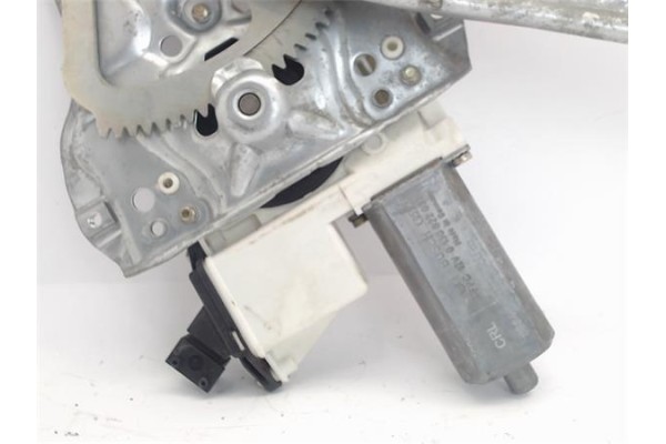 Recambio de mecanismo elevalunas trasero izquierdo para toyota corolla (e12) 1.6 vvt-i referencia OEM IAM  0130822032 