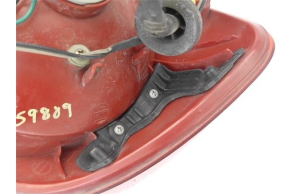 Recambio de piloto trasero izquierdo para hyundai accent (lc) 1.3 referencia OEM IAM 9240125710  