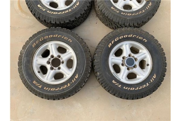Recambio de juego llantas para mitsubishi montero (v60/v70) referencia OEM IAM MR347070  