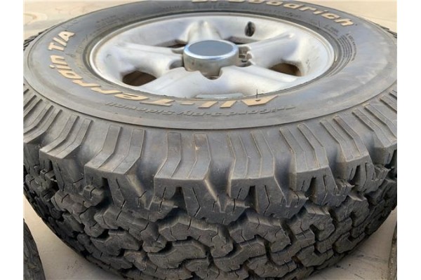 Recambio de juego llantas para mitsubishi montero (v60/v70) referencia OEM IAM MR347070  